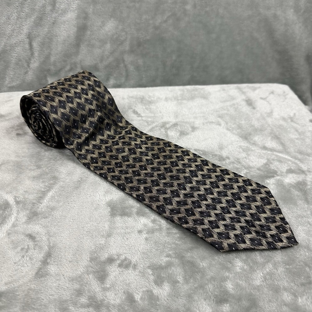 Joseph & Feiss International 100% Silk Neck Tie 3.75" x 59" Gold Black Geometric